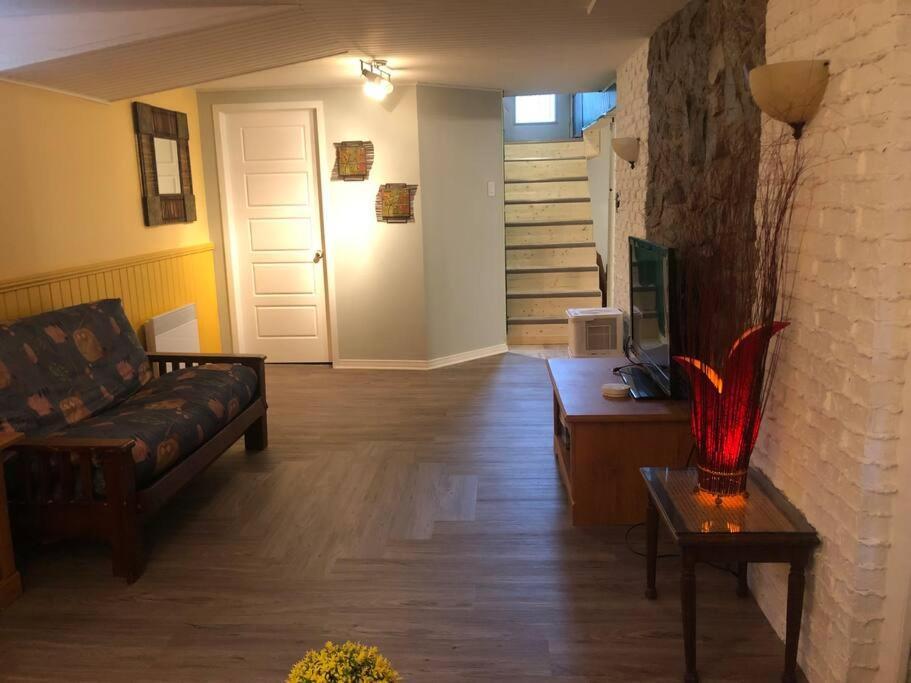 Apartament Chambre, Cuisine, Salon Et Salle De Bain Privees Saguenay Zewnętrze zdjęcie